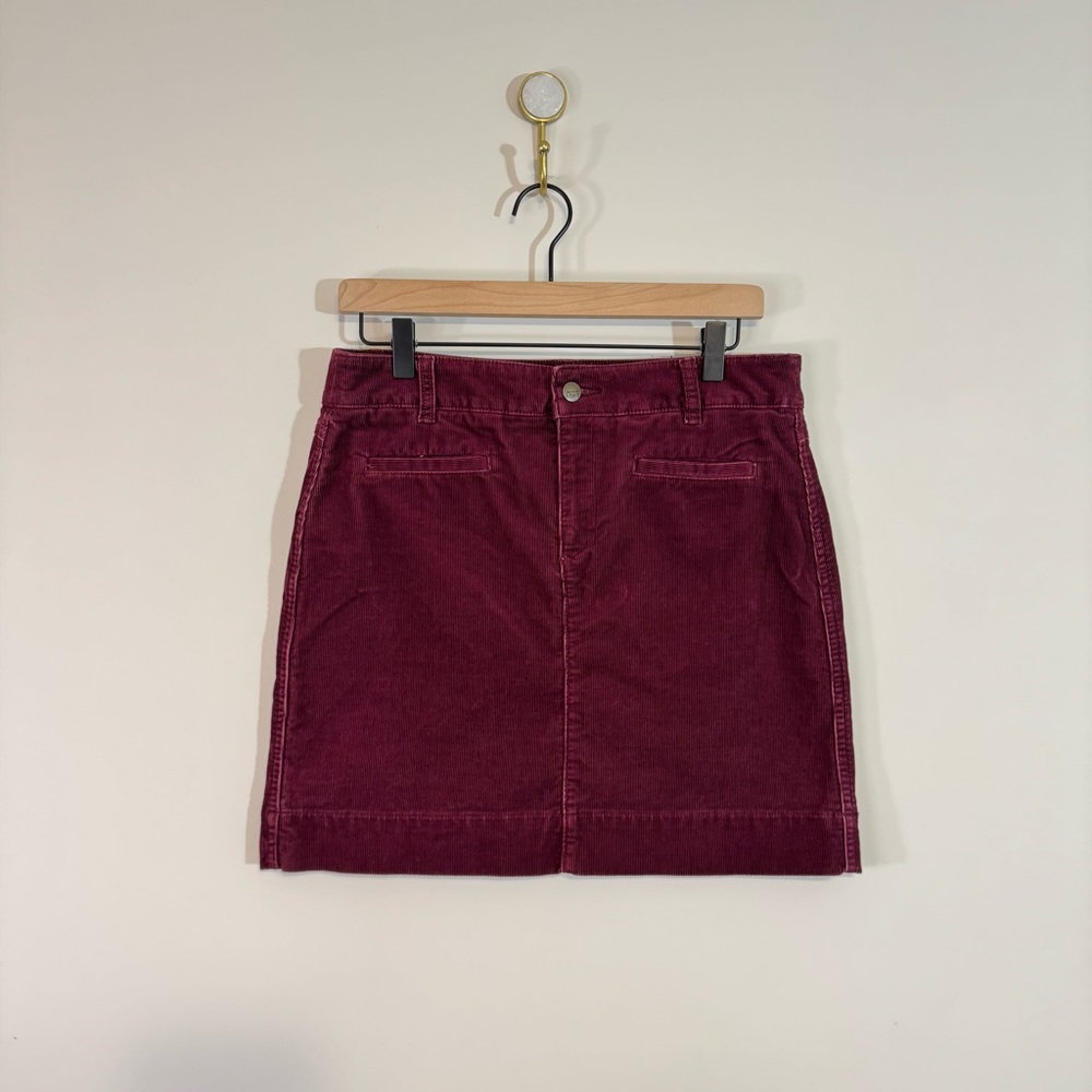 LOFT Burgundy Corduroy Mini Skirt Size 6 High Rise Fall Winter Classic